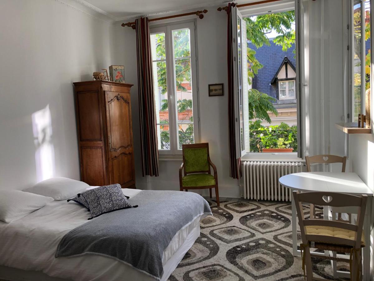 Villa Camelia Quartier Thermal Grand Studio Au Calme Vichy Exterior photo